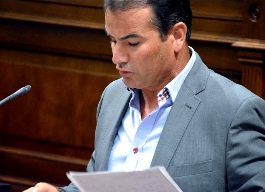 Marcos Hernández exige al Gobierno canario un plan concreto para reducir las listas de espera sanitarias