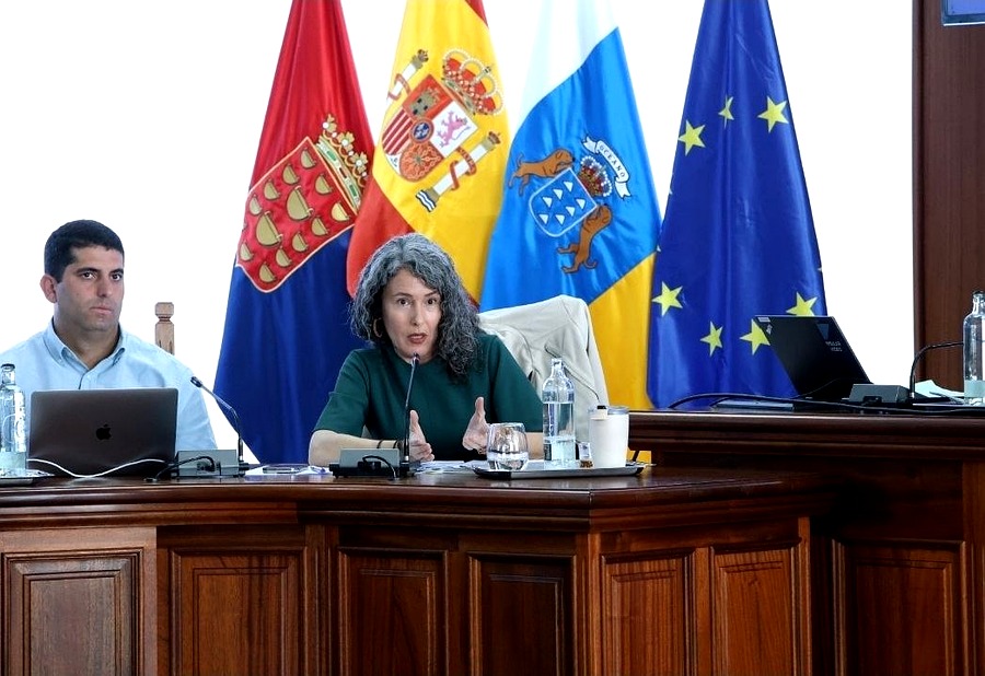 El PSOE denuncia que Marciano Acuña lleva dos meses y medio sin entregar la documentación sobre las residencias de Amavir en Tías y Haría