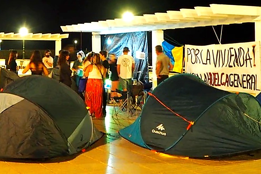 La vivienda acampa en Arrecife: asamblea este miércoles bajo la pérgola del parque