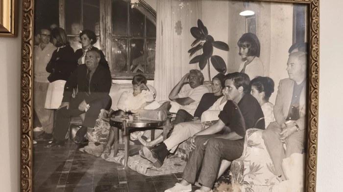 Reunión social en el Parador de Arrecife en los años sesenta