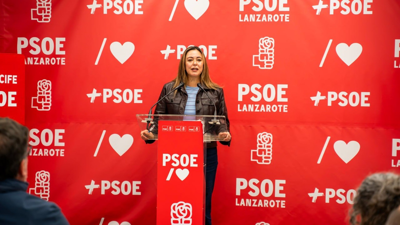 Corujo quería elegir cuándo se celebran los plenos del Cabildo; la Fiscalía le contesta que la isla va antes que su agenda