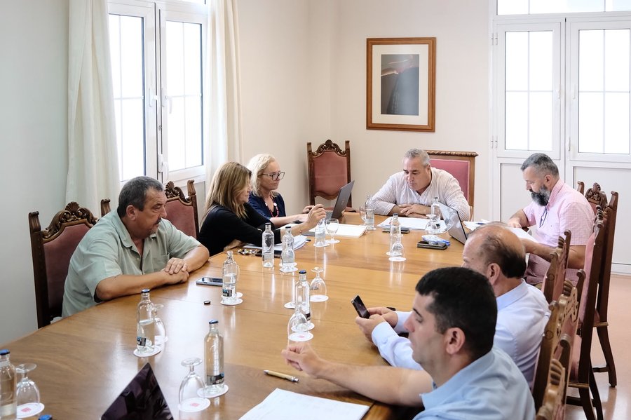 Reunión del Consejo de Administración de los Centros de Arte, Cultura y Turismo de Lanzarote / Foto: Cabildo de Lanzarote