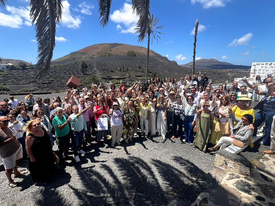 El Consejo Regulador celebra el Día Vino D.O. Lanzarote en Finca Testeina con un brindis por el paisaje, la cultura y el enoturismo