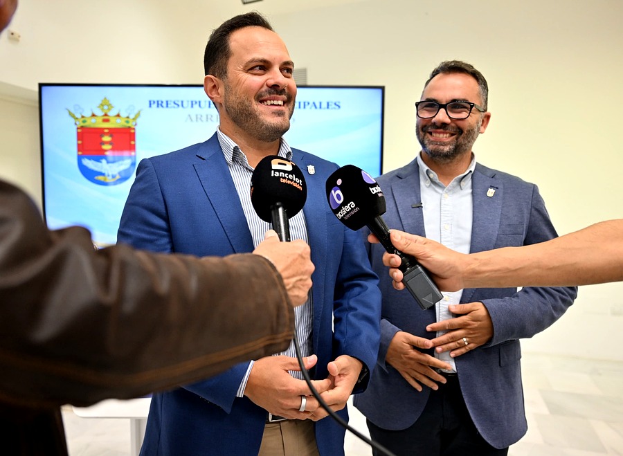 Valterra estrena asfalto nuevo despues de mas de 40 anos de espera