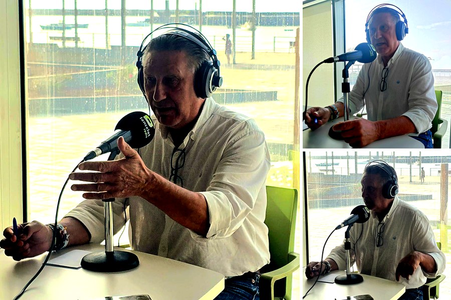 Roberto Herbón, concejal del PP en Arrecife, durante la entrevista en los estudios de Lancelot Radio programa Elpejeverde hoy / Foto: Elpejeverde.com