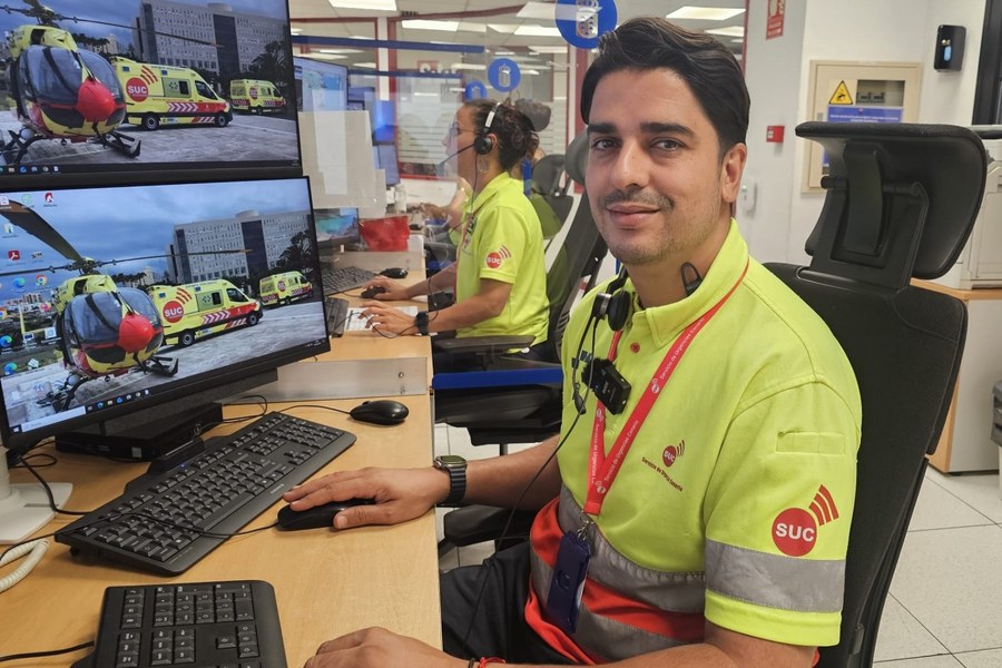 Un enfermero coordinador en la sala del Servicio de Urgencias Canario (SUC) / Foto: SUC