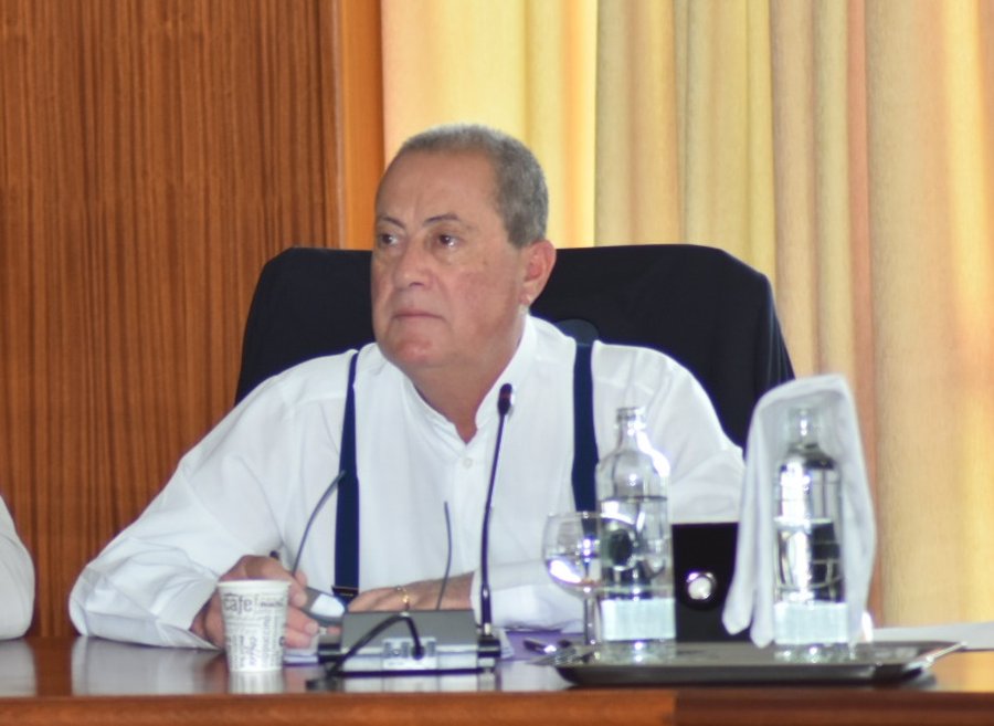 Juan Manuel Sosa durante una sesión plenaria en el Cabildo de Lanzarote / Foto: Cabildo de Lanzarote
